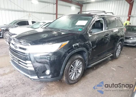 2018 Toyota Highlander Se/Xle из США, поврежденный, VIN 5TDJZRFH5JS561076
